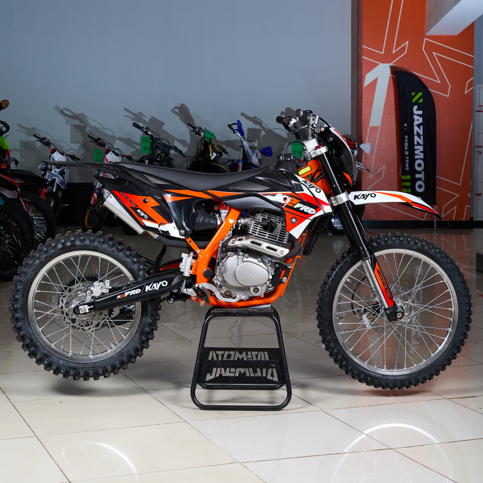 MIH_4884